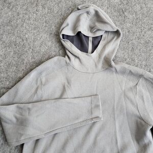 Lululemon Cascade Coast Hoodie Men's Medium Heathered Gray Soft Performance Golf